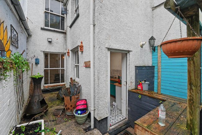 107 Lower Cheltenham Place, Bristol, BS6 5LA 3