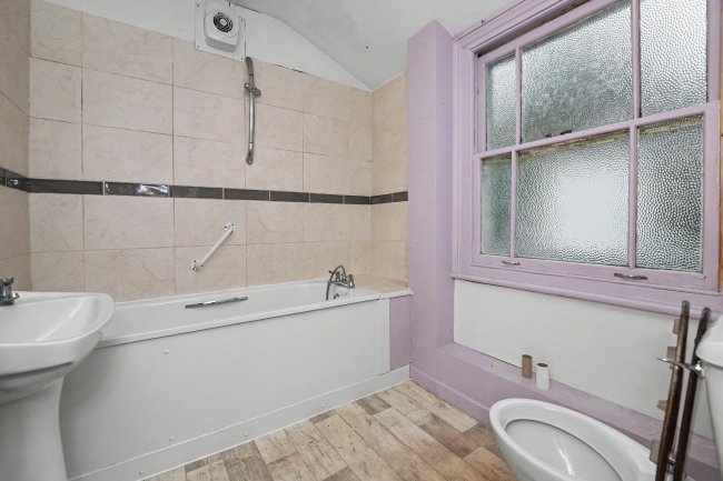 107 Lower Cheltenham Place, Bristol, BS6 5LA 3