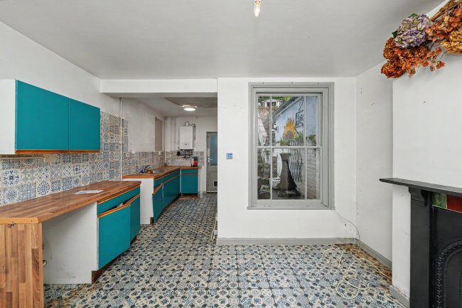 107 Lower Cheltenham Place, Bristol, BS6 5LA 3