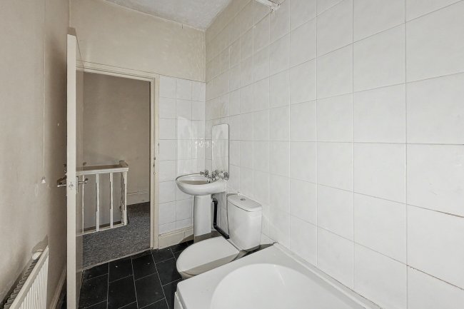 20B Langdale Road, Victoria Park, Manchester, Greater Manchester, M14 5PP 56
