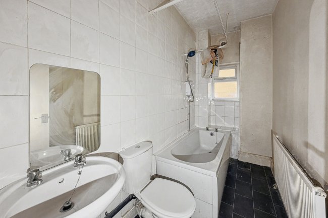 20B Langdale Road, Victoria Park, Manchester, Greater Manchester, M14 5PP 56