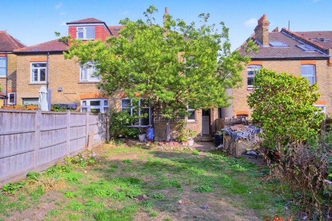 6 College Road, Isleworth, TW7 6DH 29
