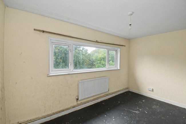 48 Raccoon Way, Hounslow, Middlesex, TW4 7PJ 13