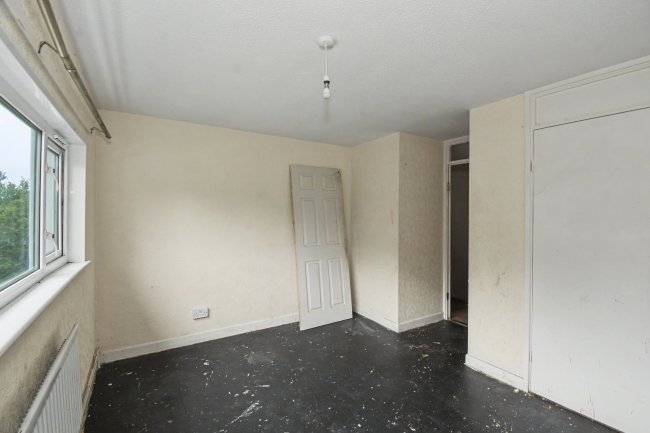 48 Raccoon Way, Hounslow, Middlesex, TW4 7PJ 13
