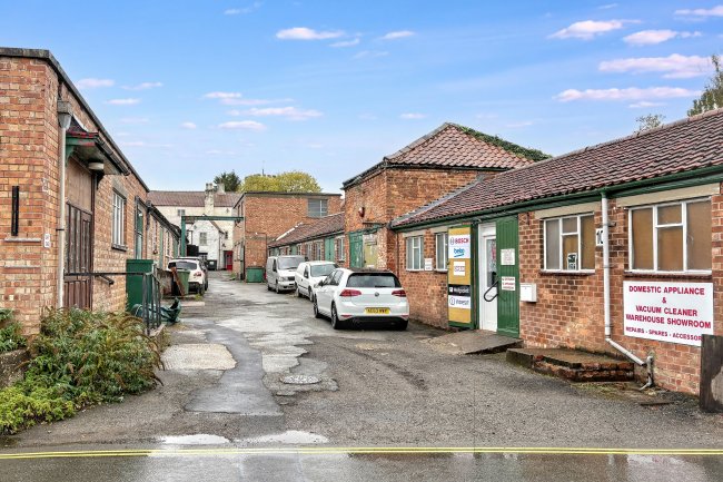 Units 9/10 Dear Street, Market Rasen, Lincolnshire, LN8 3BH 92