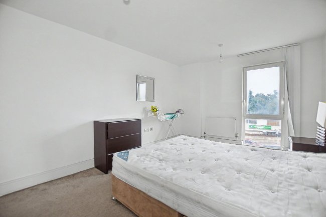 Apartment 5, Hippersley Point, 4 Tilson Bright Square, London SE2 9DR 8