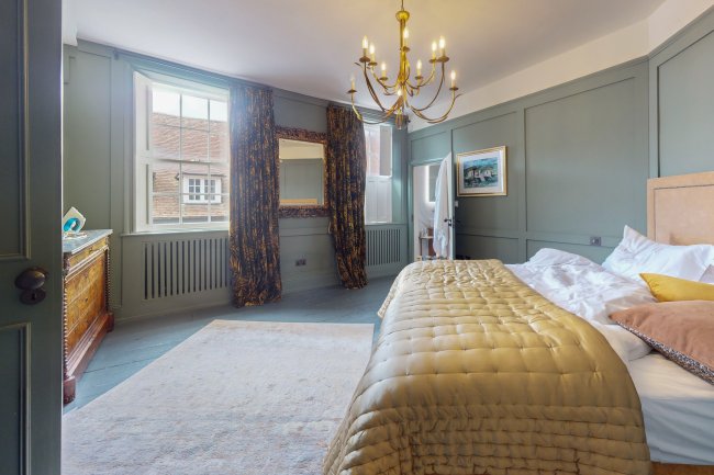 East House, East Street, Petworth, GU28 0AB 6