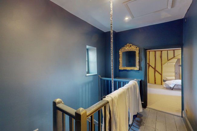 East House, East Street, Petworth, GU28 0AB 6