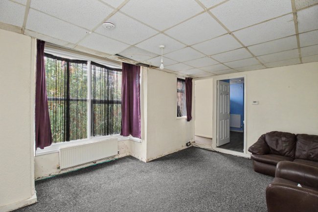 130 and 130A Brereton Avenue, Cleethorpes DN35 7RL 8