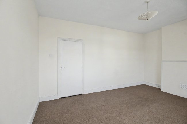 130 and 130A Brereton Avenue, Cleethorpes DN35 7RL 8