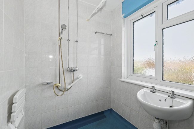 5 Reedland Crescent, Faversham, Kent, ME13 7HR 7