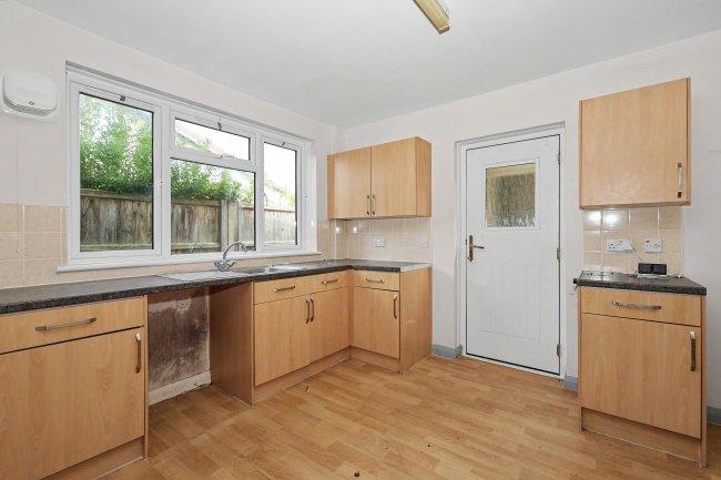 5 Reedland Crescent, Faversham, Kent, ME13 7HR 7