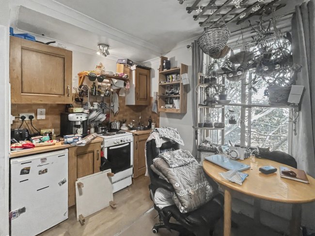 107 Fulham Palace Road, London W6 8JA 8