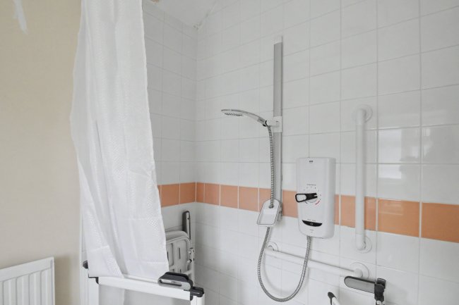 16 Ilkley Road, Royal Docks, London, E16 3JX 7