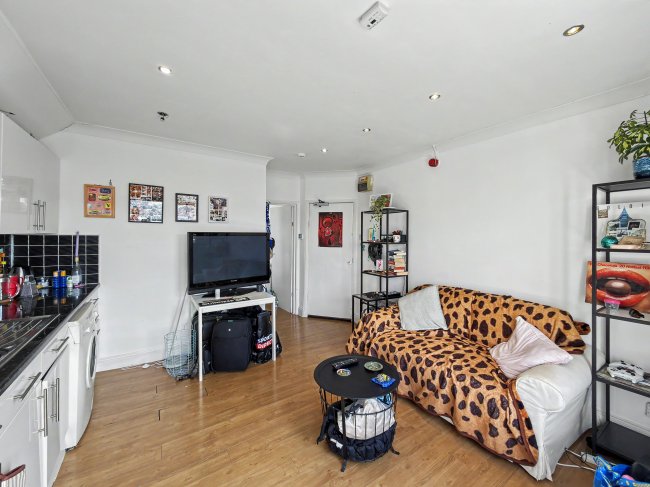 Flat  7 - 14, 40 Barrett’s Grove, London N16 8AJ 7