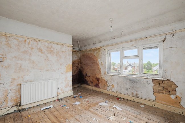 87 Bradwell Road, Bradville, Milton Keynes, MK13 7AX 1
