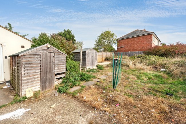 87 Bradwell Road, Bradville, Milton Keynes, MK13 7AX 1