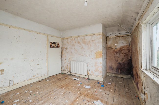 87 Bradwell Road, Bradville, Milton Keynes, MK13 7AX 1