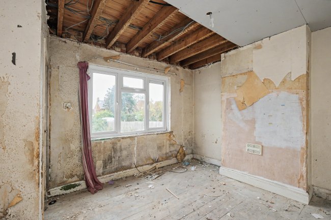 87 Bradwell Road, Bradville, Milton Keynes, MK13 7AX 1