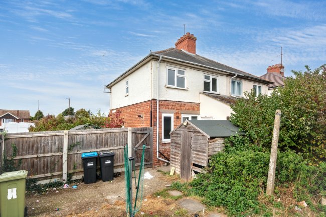 87 Bradwell Road, Bradville, Milton Keynes, MK13 7AX 1
