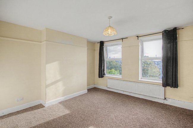 12 Gibraltar House, 1-7 Connaught Road, London NW10 9AH 6