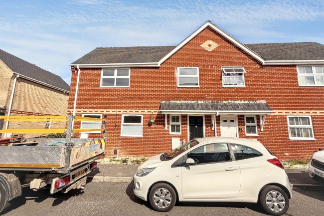 18 Solomon Way, Hamworthy, BH15 4RB 5