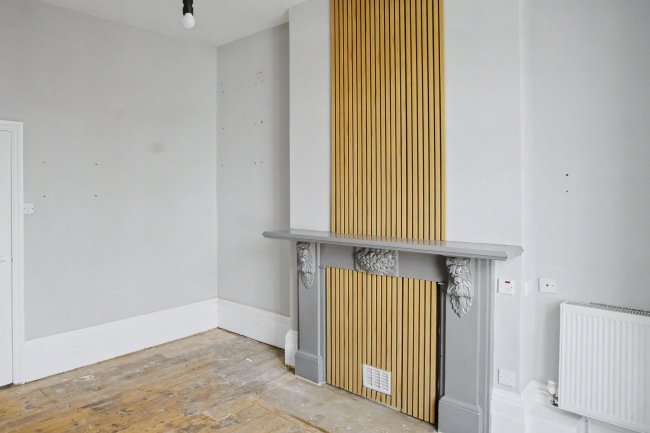 203B Uxbridge Road, London, W12 9DH 7