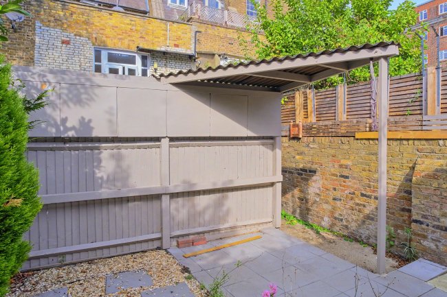 203B Uxbridge Road, London, W12 9DH 7