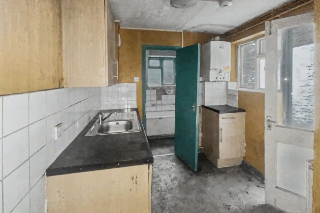 55a Southerton Road, London, W6 0PJ 7