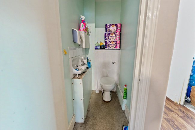 149 Ash Street, Ash, Aldershot, Surrey, GU12 6LJ 10
