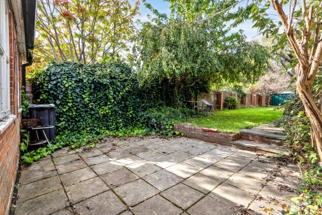 82 Normandy Street, Alton, Hampshire, GU34 1DH 1