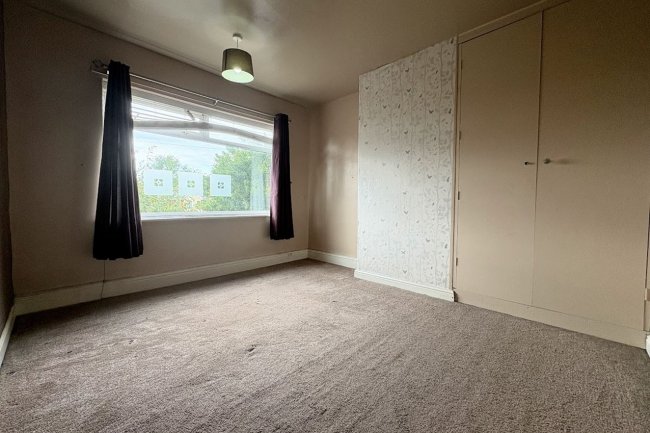 35 Darley Grove, Farnworth, Bolton, Lancashire BL4 7RZ 2