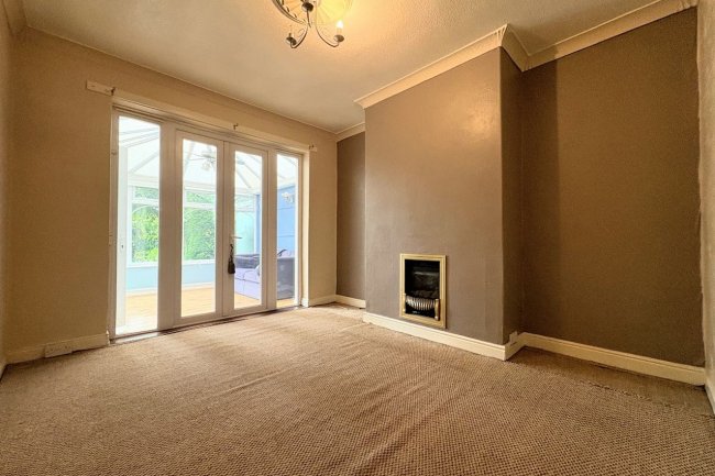 35 Darley Grove, Farnworth, Bolton, Lancashire BL4 7RZ 2