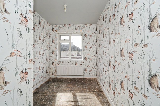 257 Kingsway Park, Urmston, Manchester M41 7EE 2