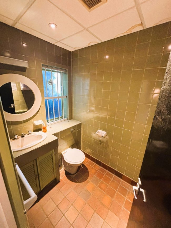 171-173 Gladstone Road, Wimbledon, London, SW19 1QS 4