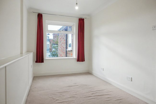 Flat 4, 101 Church Road, Richmond, Surrey, TW10 6LU 9