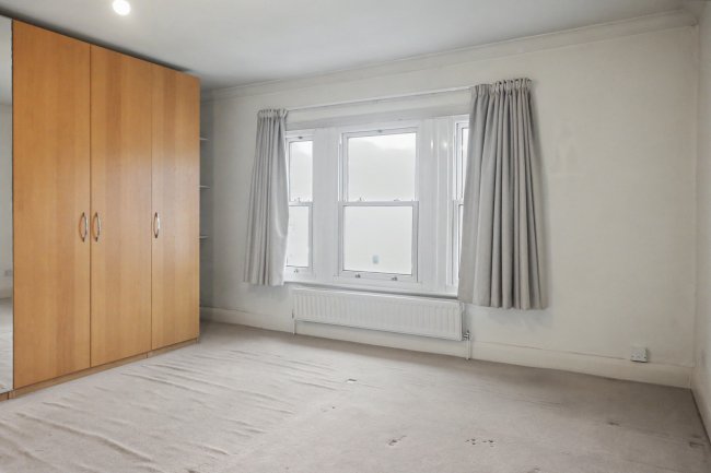 Flat 4, 101 Church Road, Richmond, Surrey, TW10 6LU 9
