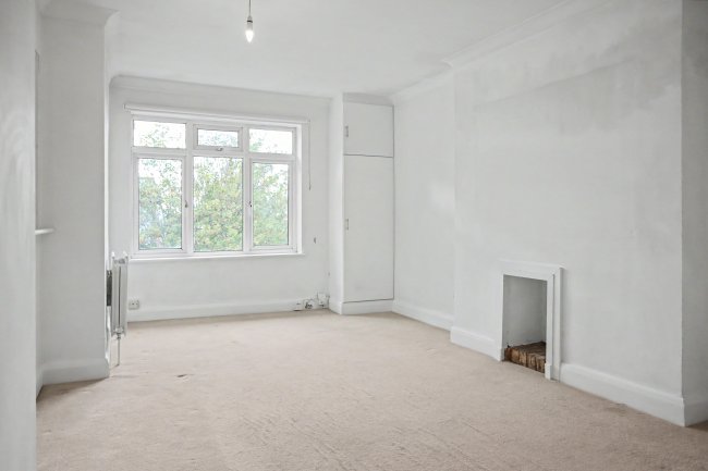 Flat 4, 101 Church Road, Richmond, Surrey, TW10 6LU 9