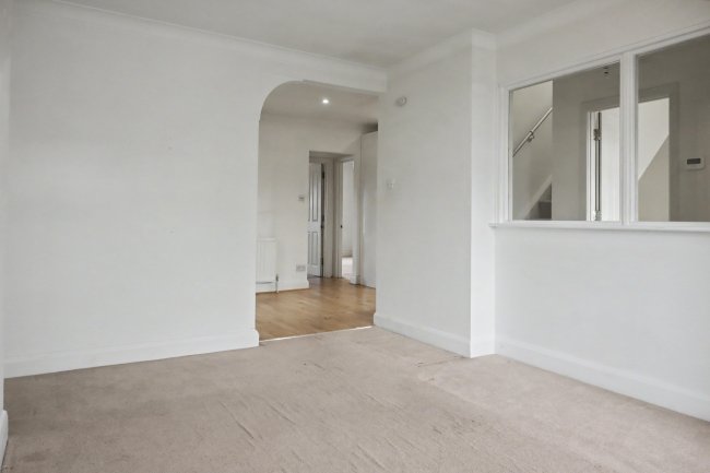 Flat 4, 101 Church Road, Richmond, Surrey, TW10 6LU 9