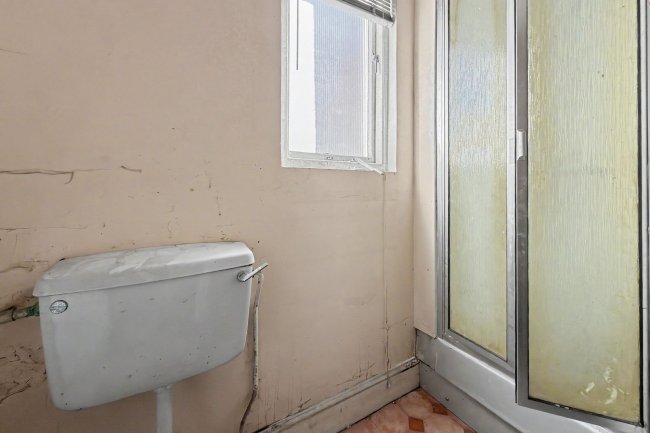 Flat C, 30 Colvestone Crescent, Hackney, London, E8 2LH 10