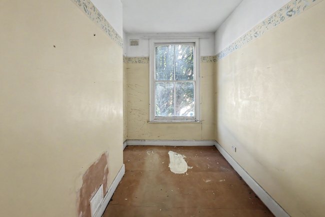 Flat C, 30 Colvestone Crescent, Hackney, London, E8 2LH 10
