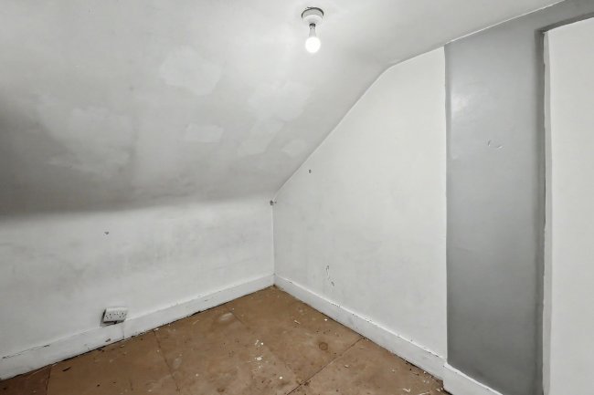 Flat D, 88 Hillfield Avenue, Hornsey, London, N8 7DN 5