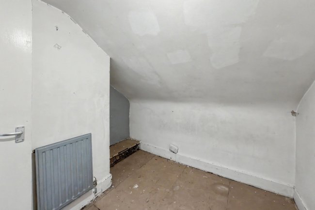 Flat D, 88 Hillfield Avenue, Hornsey, London, N8 7DN 5