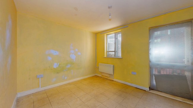 Flat 3, 223A Church Road, Willesden, London, NW10 9EP 7