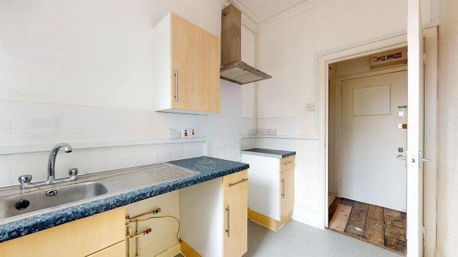 Flat 4 12 Kings Avenue, Ealing, London, W5 2SH 1