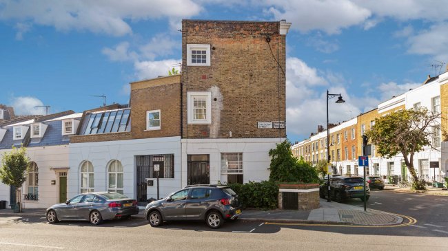 Flat D, 16 Huntingdon Street, Islington, London, N1 1BS 9