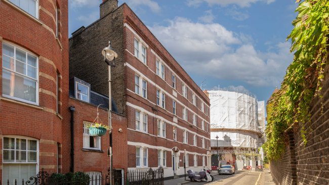 3 Greencoat Mansions, Westminster, London, SW1P 1PG 10