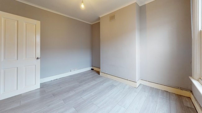 15B Argyle Road, Mile End, London, E1 4EQ 2