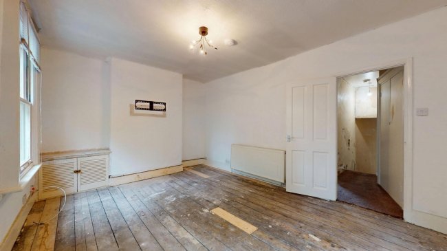 15B Argyle Road, Mile End, London, E1 4EQ 2