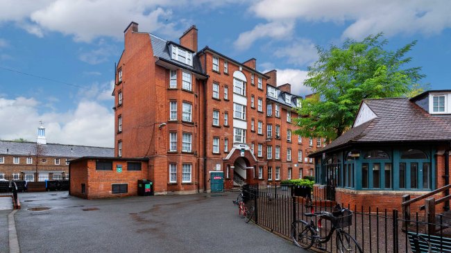 Flat 4 Block G Peabody Estate, Rodney Road, Walworth, London, SE17 1BU 5